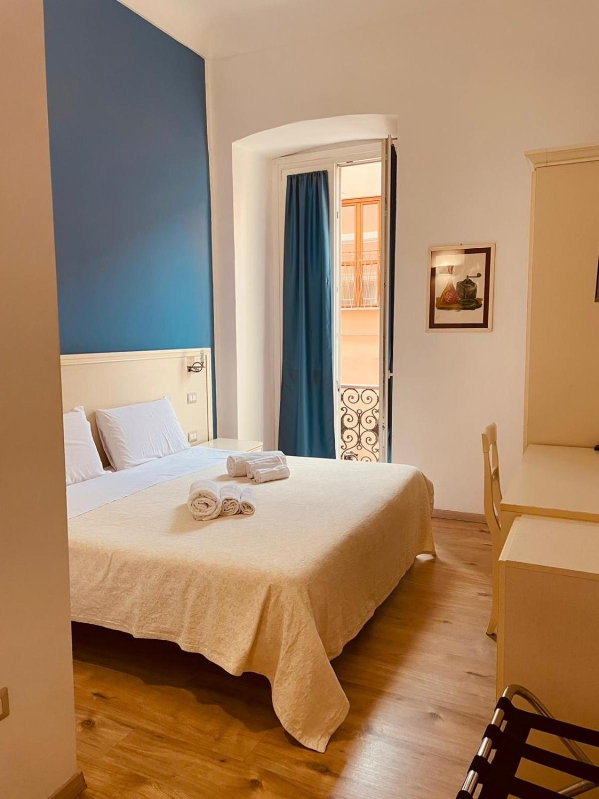 Drooms Кальяри Экстерьер фото